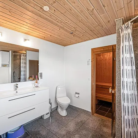 Spacious Home, Located Close To The North Sea, Halfway Between And Sondervig, With A And Sauna,