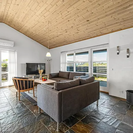 Spacious Home, Located Close To The North Sea, Halfway Between And Sondervig, With A And Sauna, *