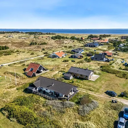 Spacious Home, Located Close To The North Sea, Halfway Between And Sondervig, With A And Sauna, *